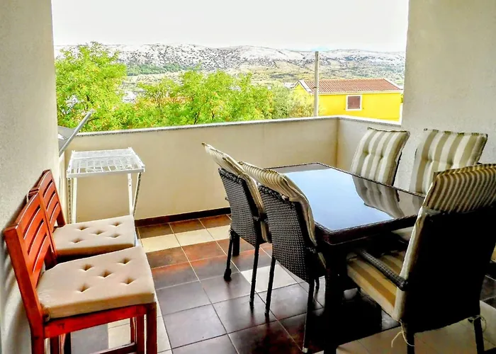 Sv. Jelena 1 公寓 *