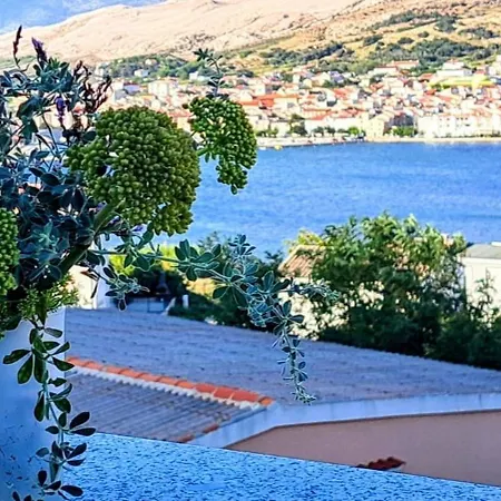 Sv. Jelena 1 * Pag Town