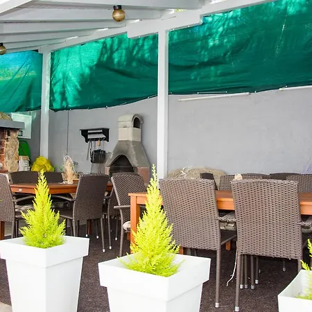 Apartment Sv. Jelena 1 *