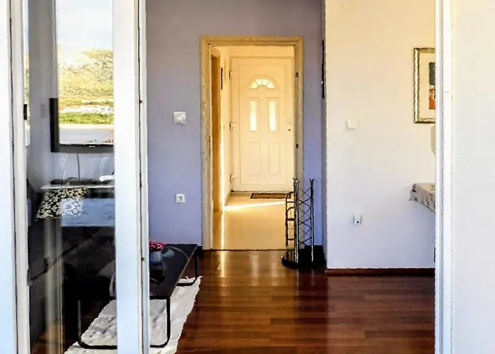 Sv. Jelena 1 Apartmán *