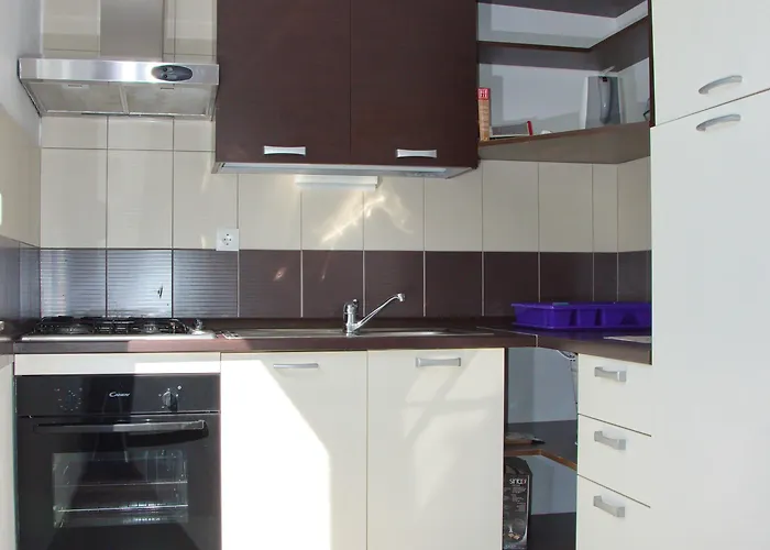 Apartment Sv. Jelena 1 *