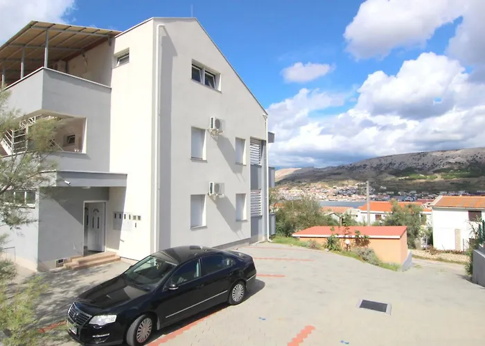 Sv. Jelena 1 Pag Town