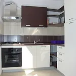Appartement Sv. Jelena 1 *